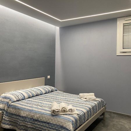 דירות פיצו Residenza Ferdinando - 40M Dal Mare מראה חיצוני תמונה