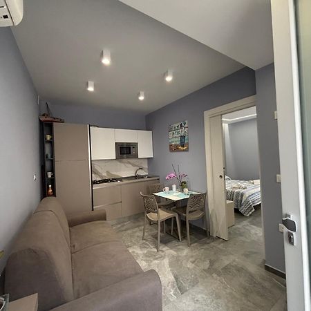 דירות פיצו Residenza Ferdinando - 40M Dal Mare מראה חיצוני תמונה