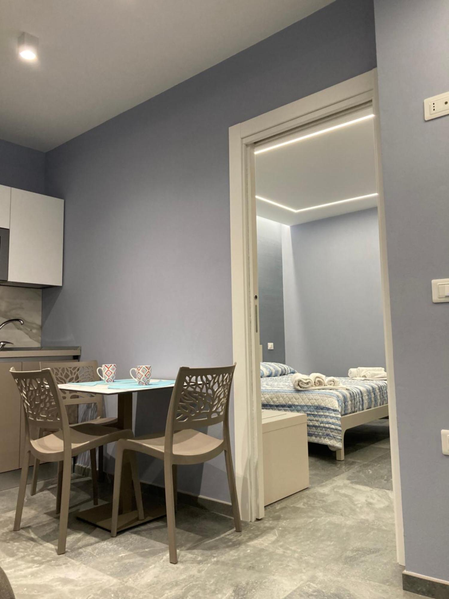 דירות פיצו Residenza Ferdinando - 40M Dal Mare מראה חיצוני תמונה