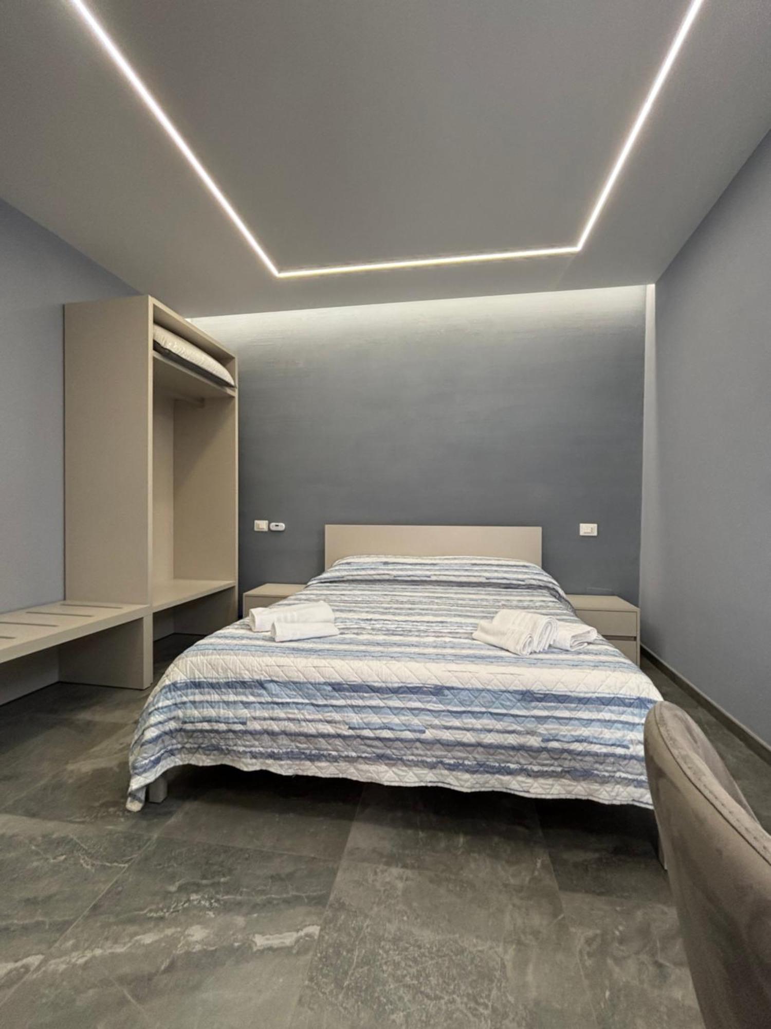 דירות פיצו Residenza Ferdinando - 40M Dal Mare מראה חיצוני תמונה